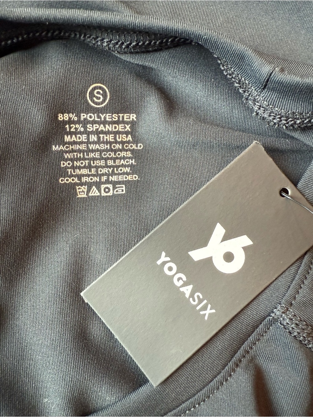 NWT Y6 YogaSix Black Long Sleeve Logo Top Yoga Activewear S $60 Retail - Picture 6 of 11